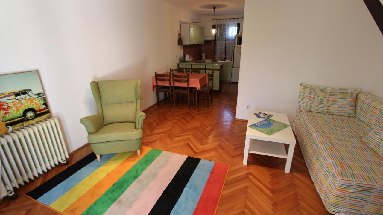 Apartment Gita Malinska Exterior foto