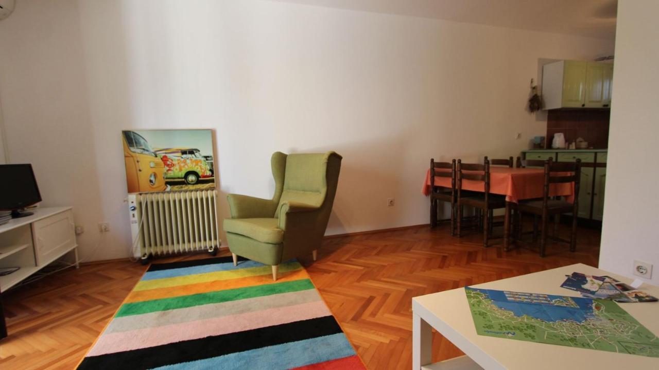 Apartment Gita Malinska Exterior foto